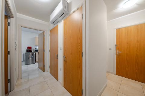 1 bedroom flat for sale, Brickfield Road, Mitcham, CR4