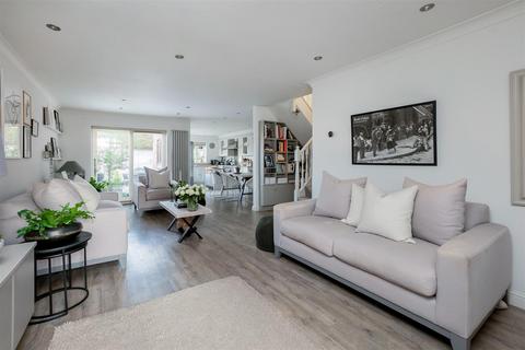 4 bedroom terraced house for sale, The Maltings, Leamington Spa
