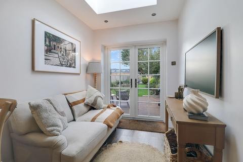 undefined, Cherry Orchard Road, West Molesey, KT8