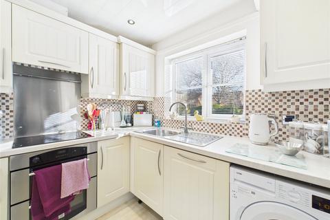 3 bedroom semi-detached house for sale, Headley Court, Bristol, BS13