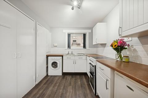 3 bedroom terraced house for sale, Alberta Avenue, Livingston