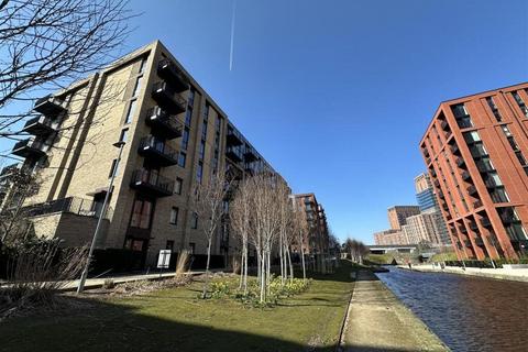 1 bedroom apartment to rent, Lockside Lane, Salford,