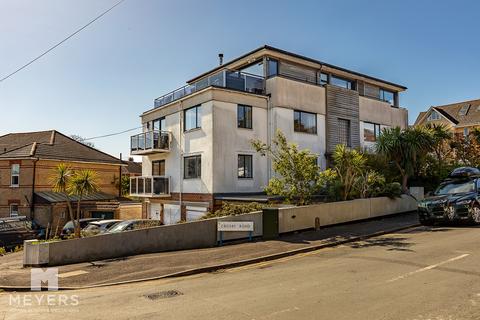 2 bedroom apartment to rent, Crosby Road, Bournemouth, BH4 8