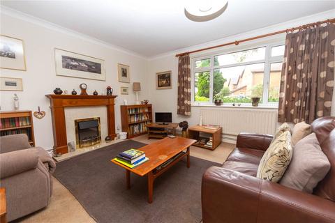 2 bedroom maisonette for sale, Hampton Court, Brandreth Road, Penylan, Cardiff, CF23