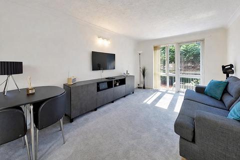1 bedroom retirement property for sale, Oakland Court, Kings Road, Herne Bay, CT6 5RL