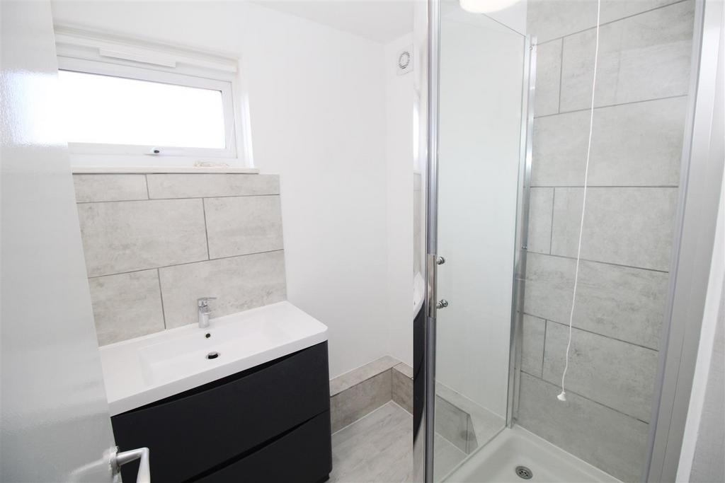 Shower room.JPG