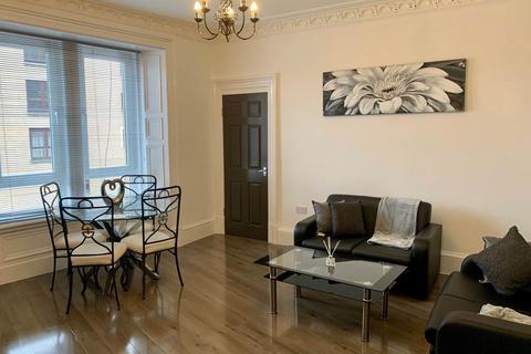 2 bedroom flat to rent, Forest Park Road, Dundee,