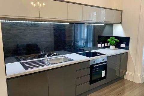2 bedroom flat to rent, Forest Park Road, Dundee,