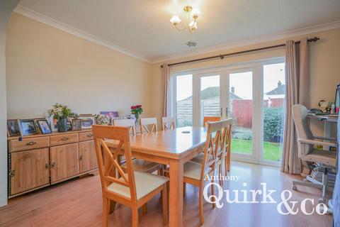 6 bedroom detached house for sale, Barbara Avenue, Canvey Island, SS8