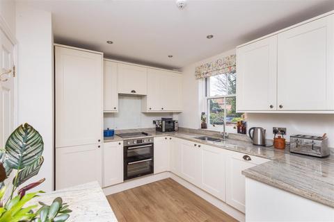4 bedroom terraced house for sale, Palace Road, Ripon