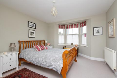 4 bedroom terraced house for sale, Palace Road, Ripon