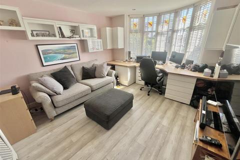 3 bedroom detached house for sale, Meadway, Sale