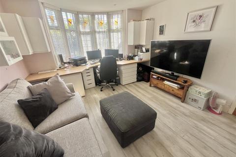 3 bedroom detached house for sale, Meadway, Sale