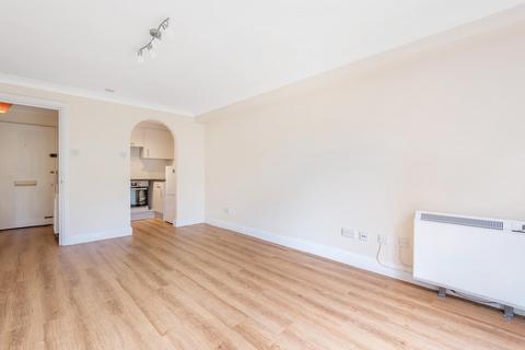 1 bedroom apartment to rent, Imperial Court, Henley-On-Thames RG9