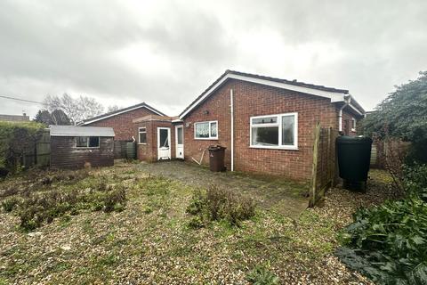 2 bedroom detached bungalow for sale, 101 Nelson Court, Watton, Thetford, Norfolk IP25 6EW