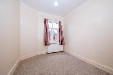 2 bedroom apartment to rent, Park Street, Camberley GU15