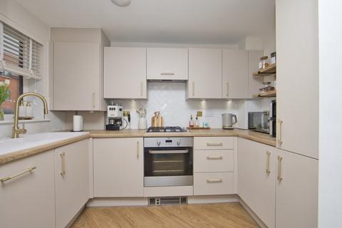 2 bedroom terraced house for sale, Blunden Drive, Folkestone, Kent, CT20