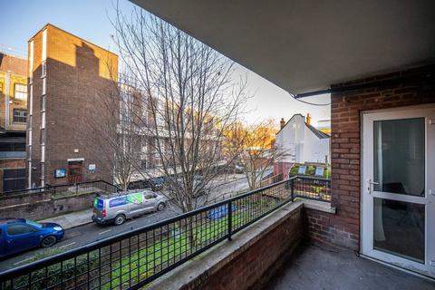 3 bedroom flat for sale, Redcross Way, London Bridge, London, SE1
