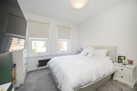 2 bedroom maisonette to rent, Kettlebaston Road, Leyton, London, E10