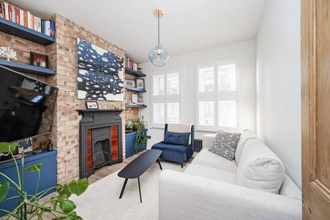 2 bedroom maisonette to rent, Kettlebaston Road, Leyton, London, E10