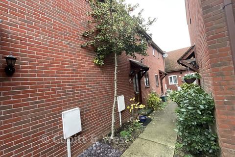 2 bedroom terraced house for sale, Bridle Path, Beddington, Croydon, Surrey