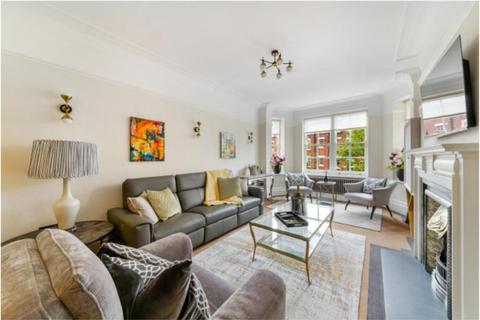 2 bedroom flat to rent, Grove Court, 24 Grove End Road, London, NW8