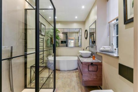 2 bedroom flat to rent, Grove Court, 24 Grove End Road, London, NW8