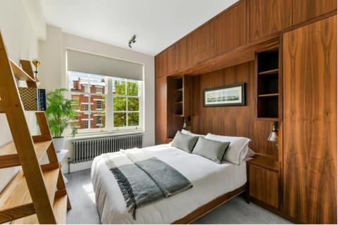 2 bedroom flat to rent, Grove Court, 24 Grove End Road, London, NW8