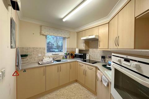 undefined, Windsor Way, Aldershot