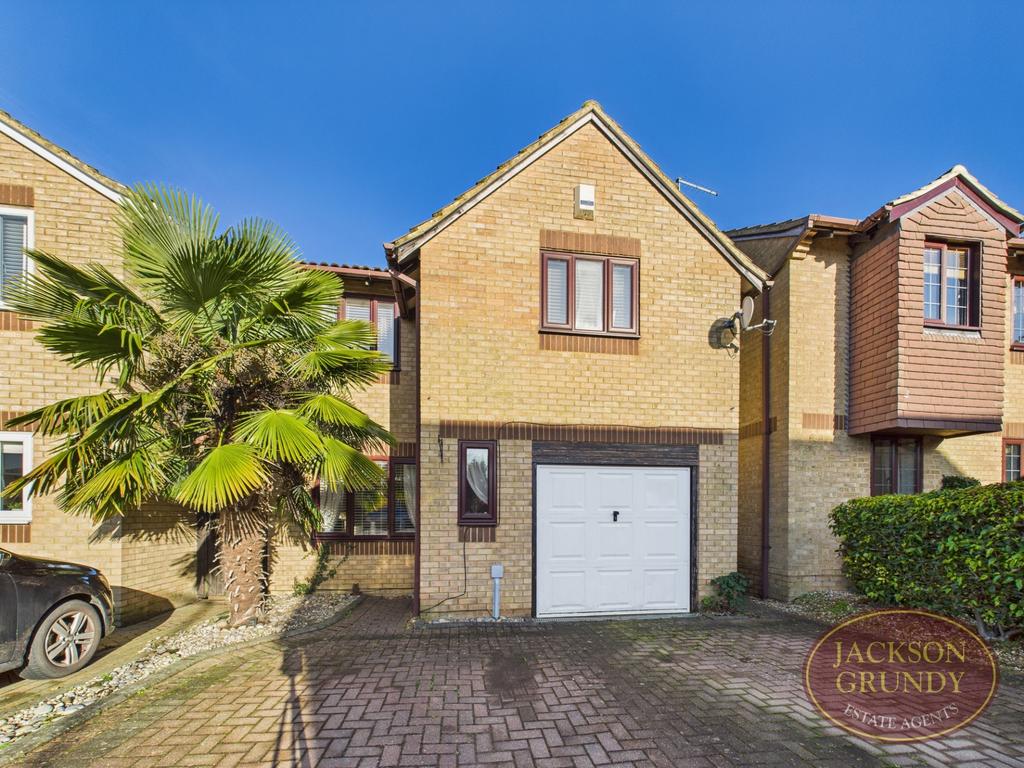 Provence Court