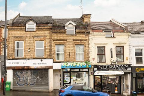 2 bedroom flat for sale, Wells Road, Knowle