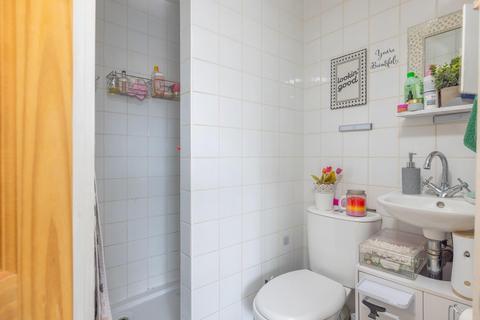 2 bedroom flat for sale, Wells Road, Knowle