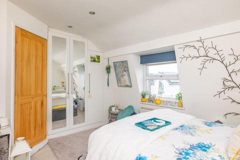 2 bedroom flat for sale, Wells Road, Knowle