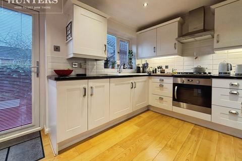 3 bedroom semi-detached house for sale, Belle Green Gardens, Cudworth, Barnsley, S72 8EN