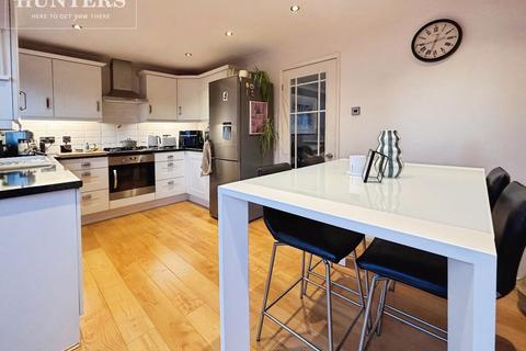 3 bedroom semi-detached house for sale, Belle Green Gardens, Cudworth, Barnsley, S72 8EN