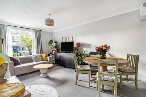 1 bedroom terraced house to rent, Elmers End Road, London SE20