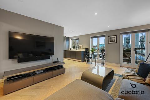 2 bedroom apartment for sale, Kingsbridge Court, 1 Dockers Tanner Road, Docklands, London, E14