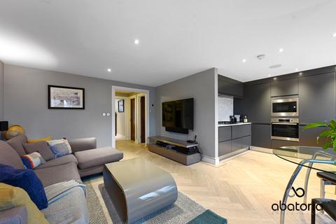 2 bedroom apartment for sale, Kingsbridge Court, 1 Dockers Tanner Road, Docklands, London, E14