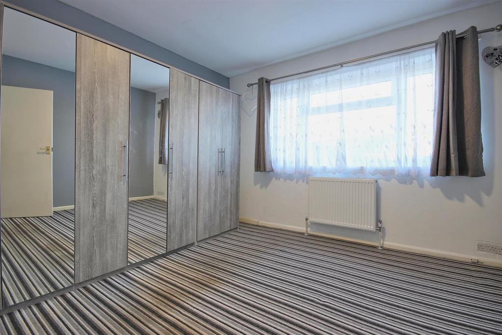 Bedroom 1 (rear)