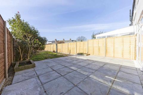 3 bedroom house to rent, Dawnay Road, London SW18