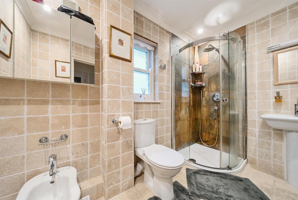 Master En-suite