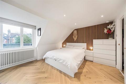 3 bedroom flat for sale, Eglinton Hill, LONDON SE18