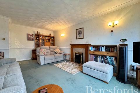2 bedroom apartment for sale, Nelmes Way, Hornchurch, RM11