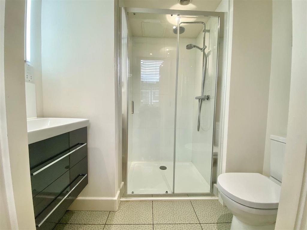 Shower room.jpg