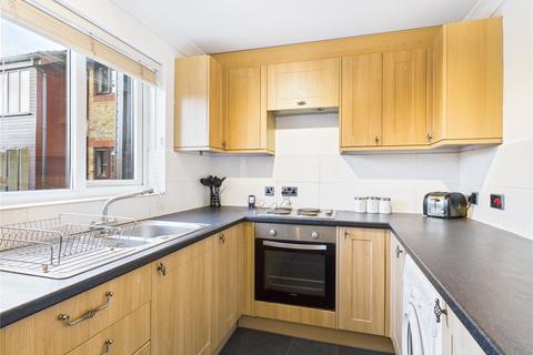 1 bedroom apartment to rent, St. Georges Close, Horley, Surrey, RH6