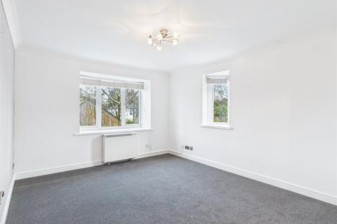 1 bedroom apartment to rent, St. Georges Close, Horley, Surrey, RH6