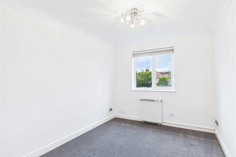 1 bedroom apartment to rent, St. Georges Close, Horley, Surrey, RH6
