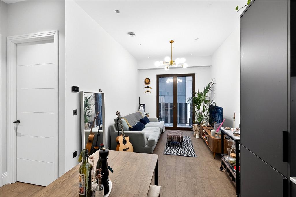 Kitchen/Reception