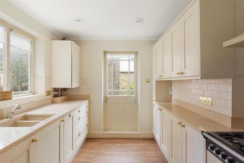 3 bedroom terraced house for sale, Munster Road, London, SW6