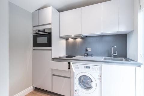 Ground floor flat to rent, Flat 9 16 - 18 Warwick Road